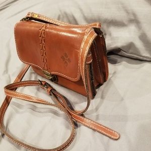 Patricia Nash leather Bianco Braided crossbody org